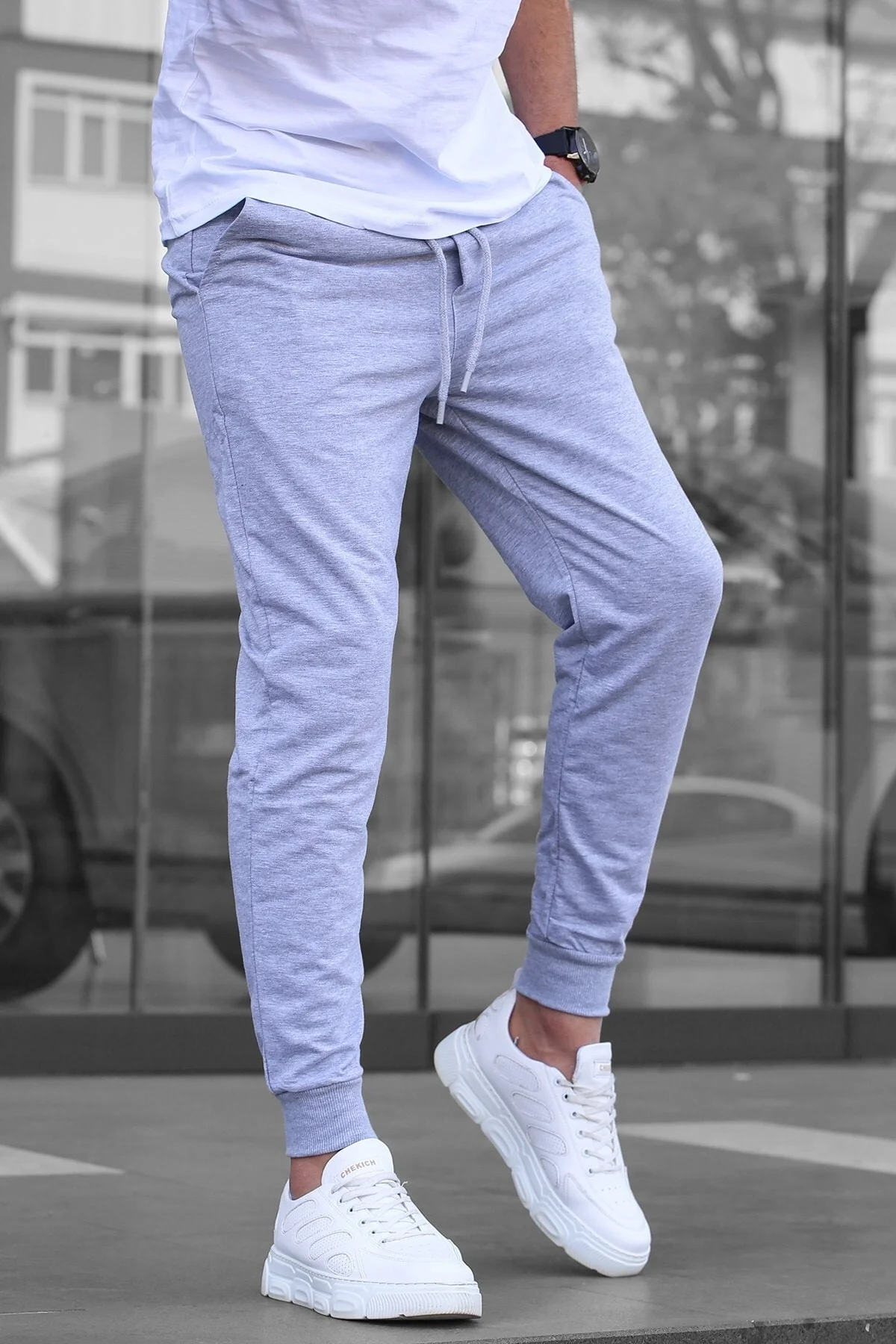 Men's gray elasticated tracksuit in relaxed fit