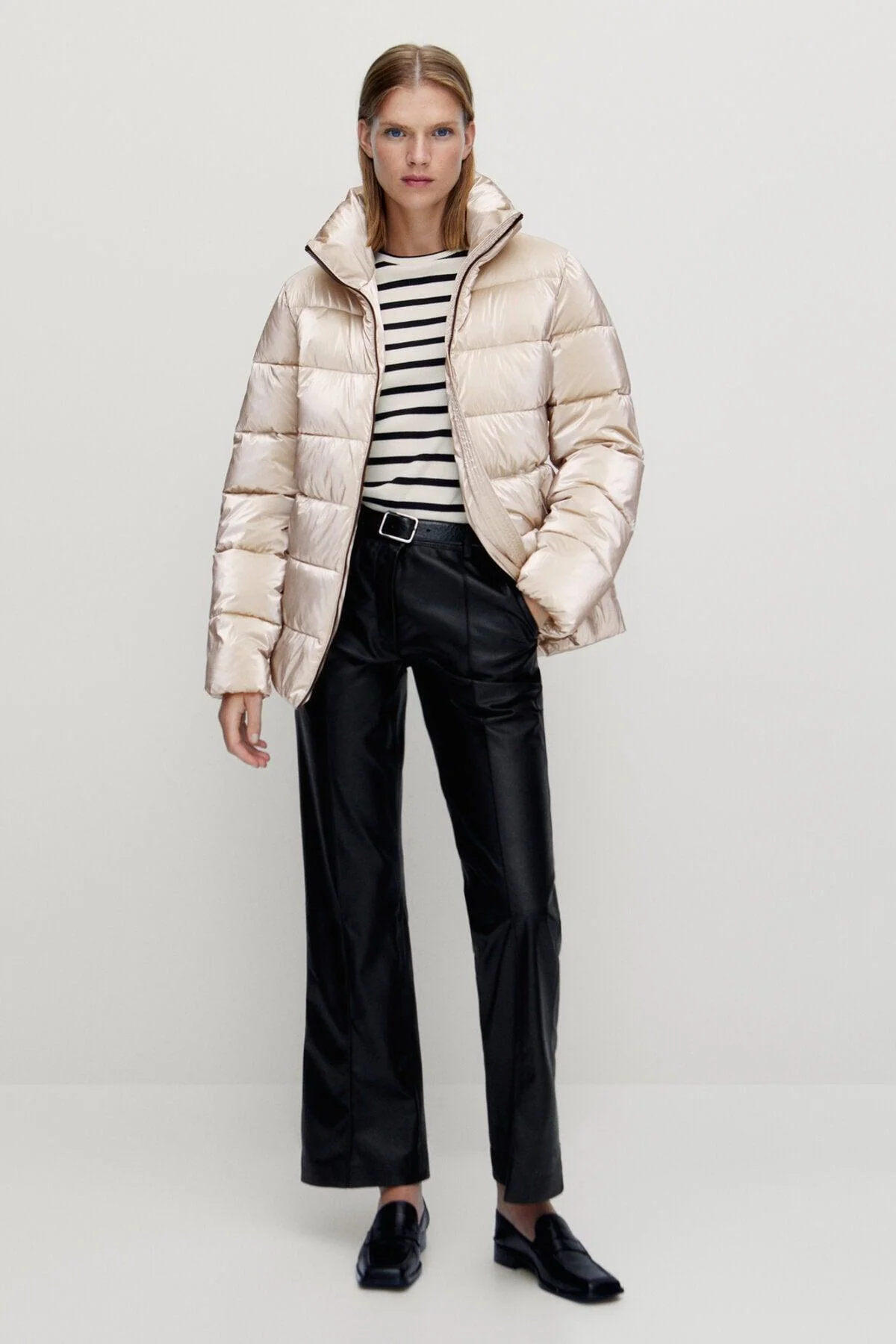 Metallic inflatable coat with waterproof fabric blend