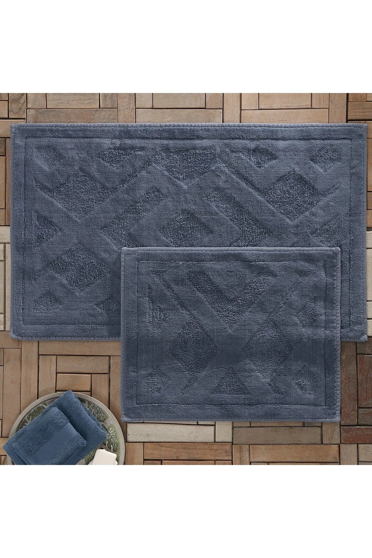 Embossed cotton bath mat set in indigo two sizes