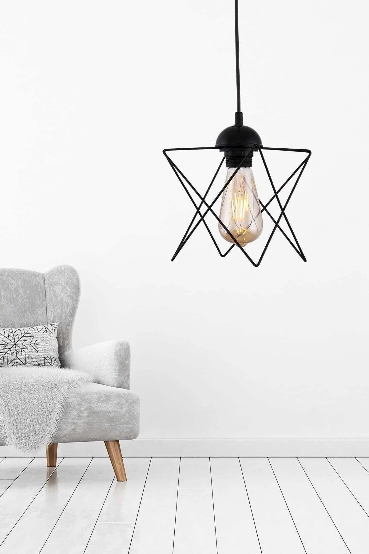 Sleek Black Single Pendant Lamp - Modern Design for Home Lighting