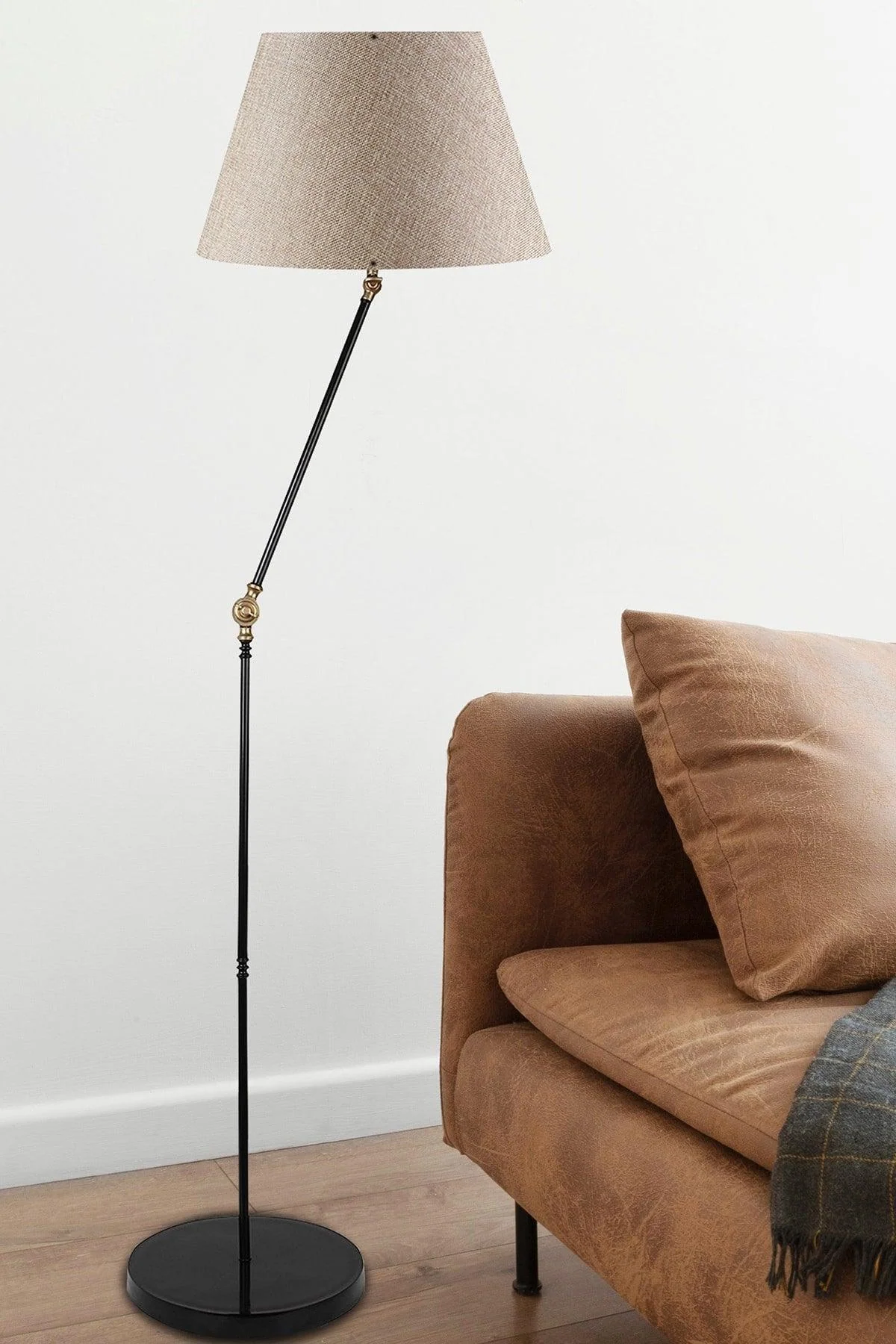 Adjustable floor lamp with reading light and on/off switch