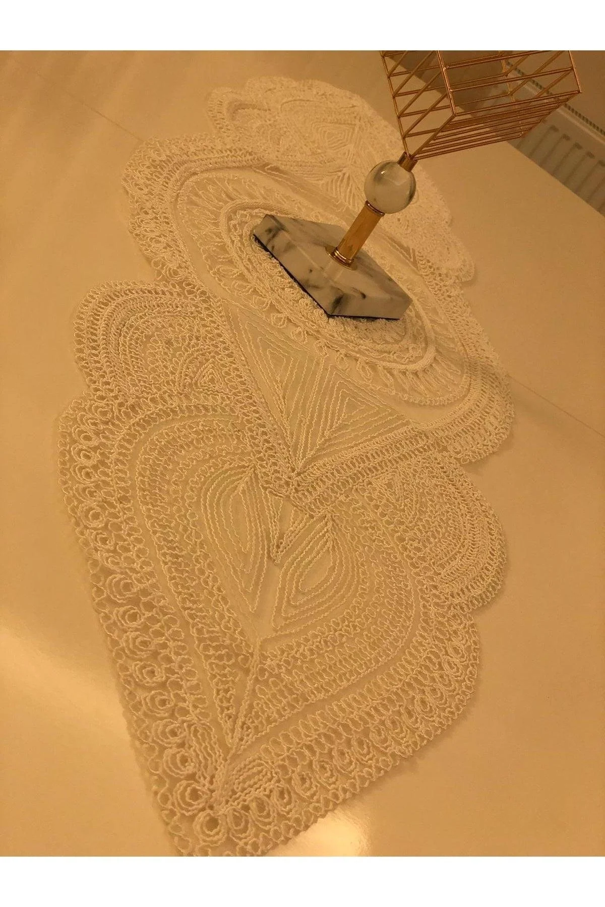 Cream Oval Table Runner – 130 cm x 40 cm