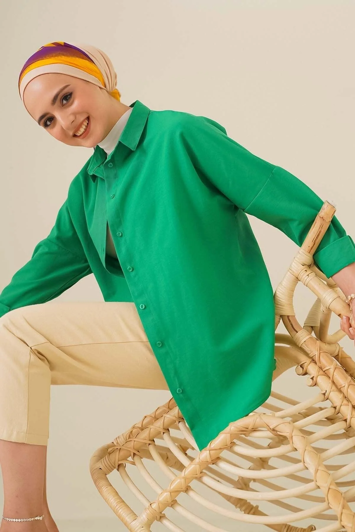 Oversized relaxed-fit cotton shirt pastel green