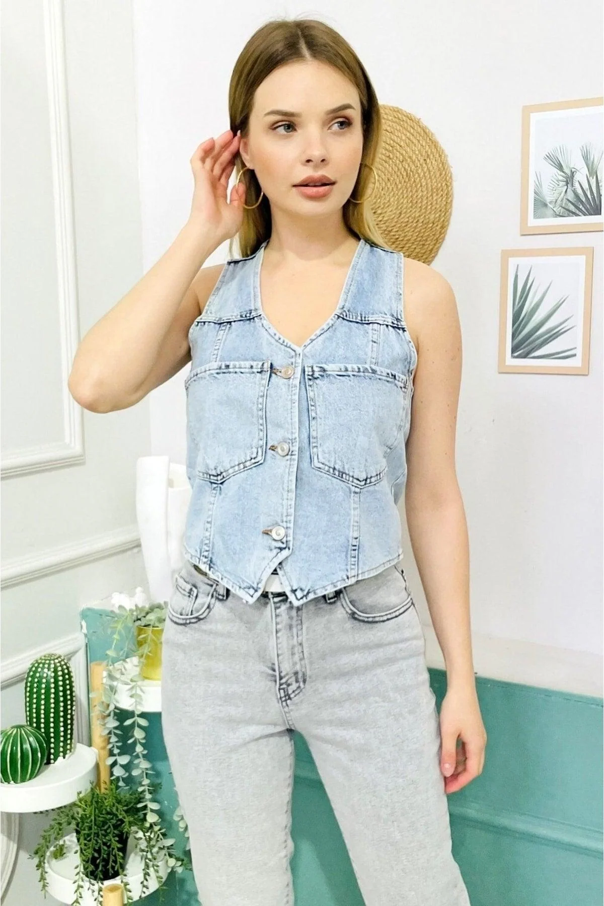 Oversized triangle denim vest in 100 percent cotton