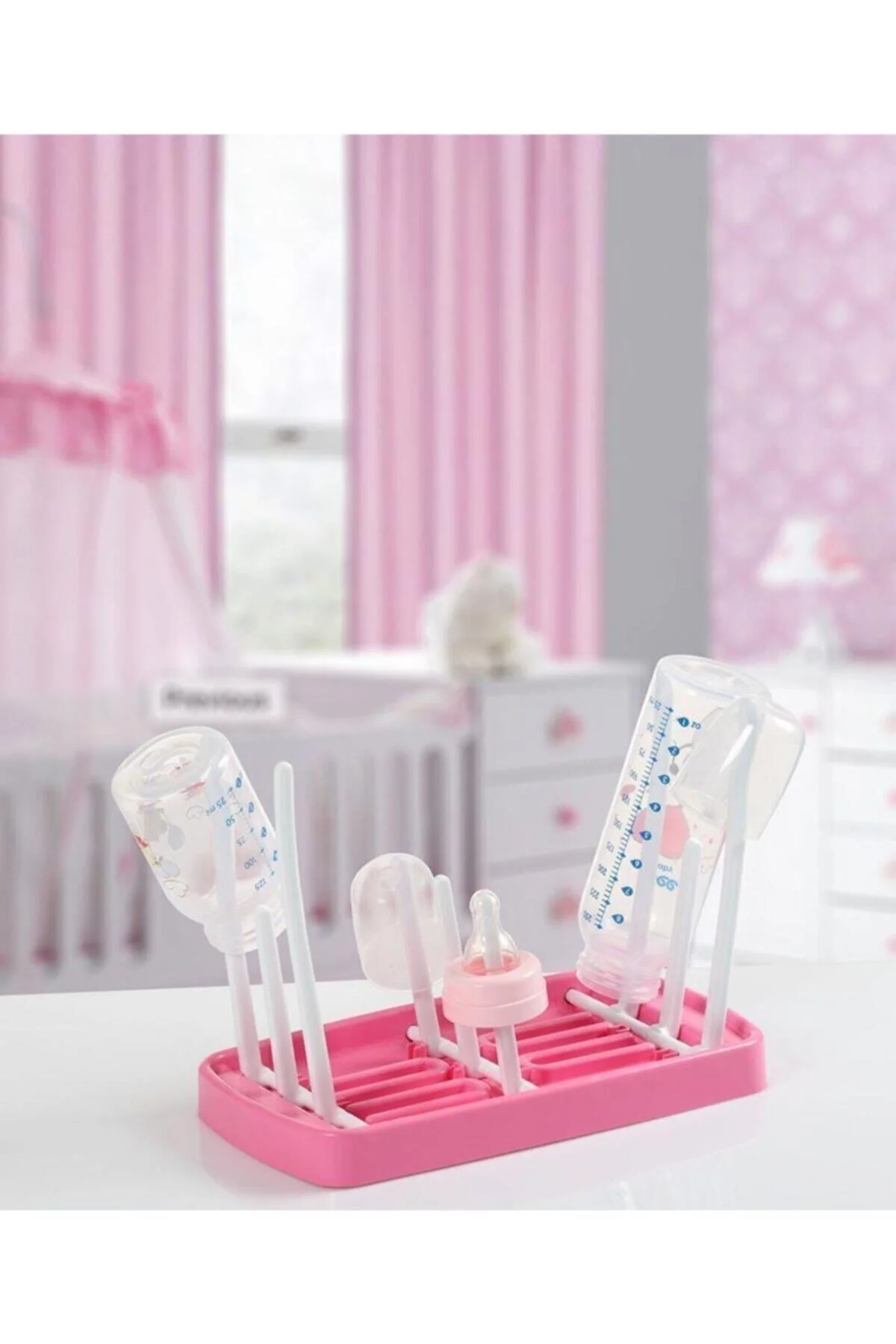 Foldable baby bottle dryer with compact design