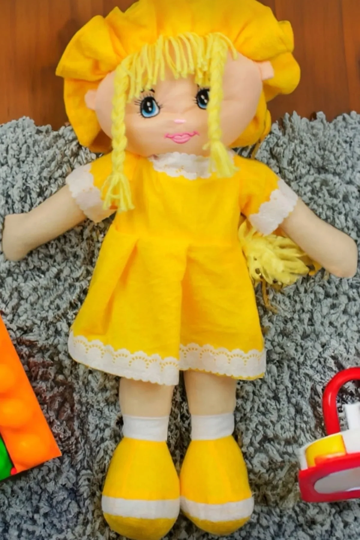 Large plush doll 65 cm with soft fabric