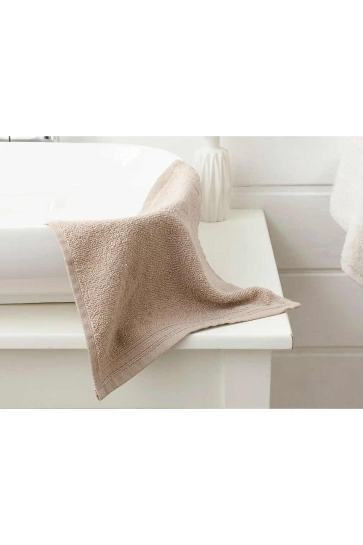 100% cotton hand towel 30 x 30 cm light brown — pack of 1