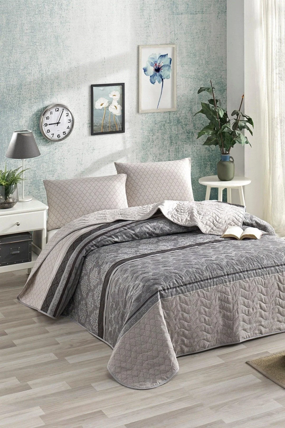 Single quilted bedspread set in gray with cotton cover and pillowcase