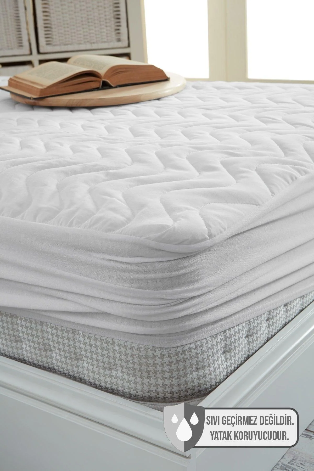 200×200 Quilted Fitted Mattress Protector