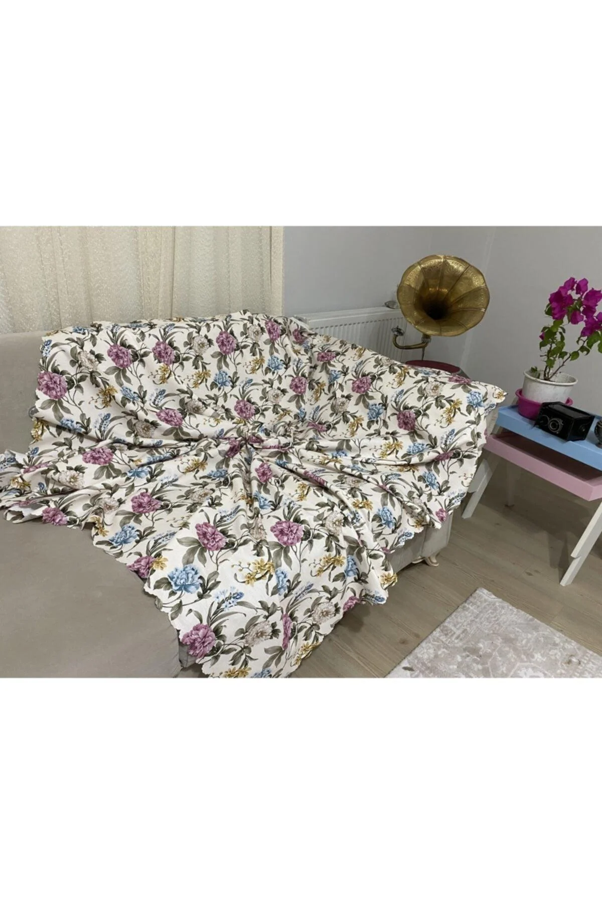 Red Floral Non‑Slip Sofa and Sofa‑Bed Seat Cover – 100% Chenille, Washable
