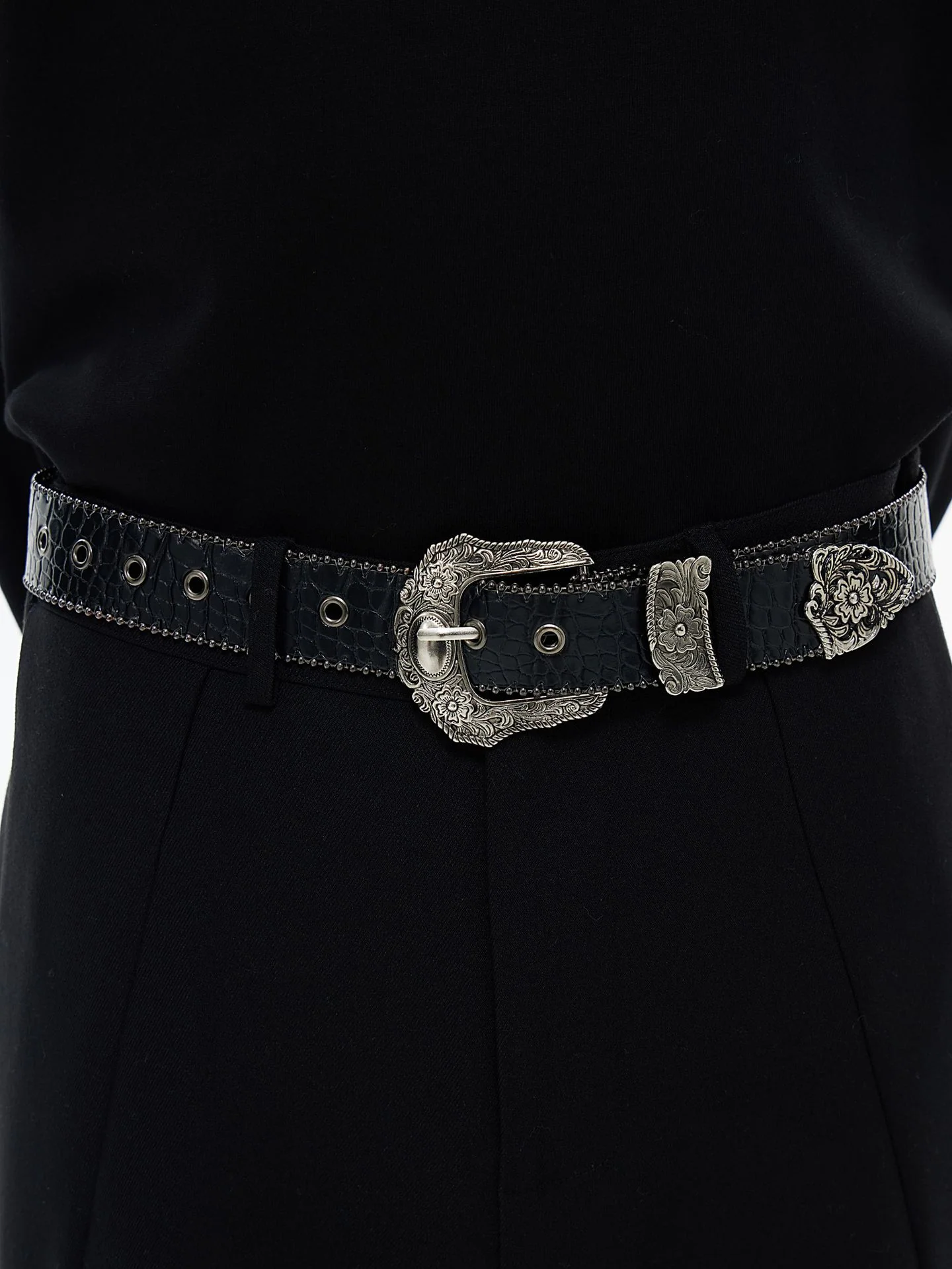 Retro Carved Crocodile Pattern Belt