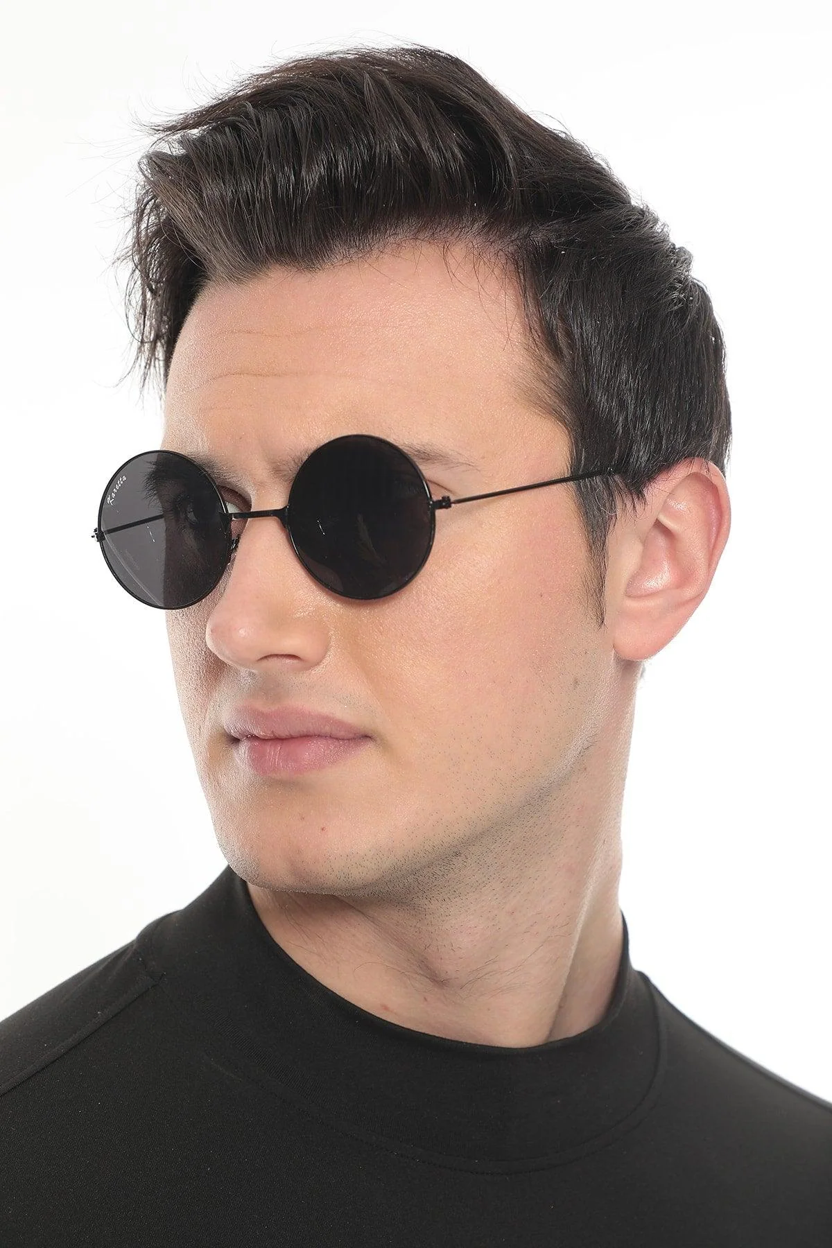 Versatile Round Unisex Sunglasses with Classic Design