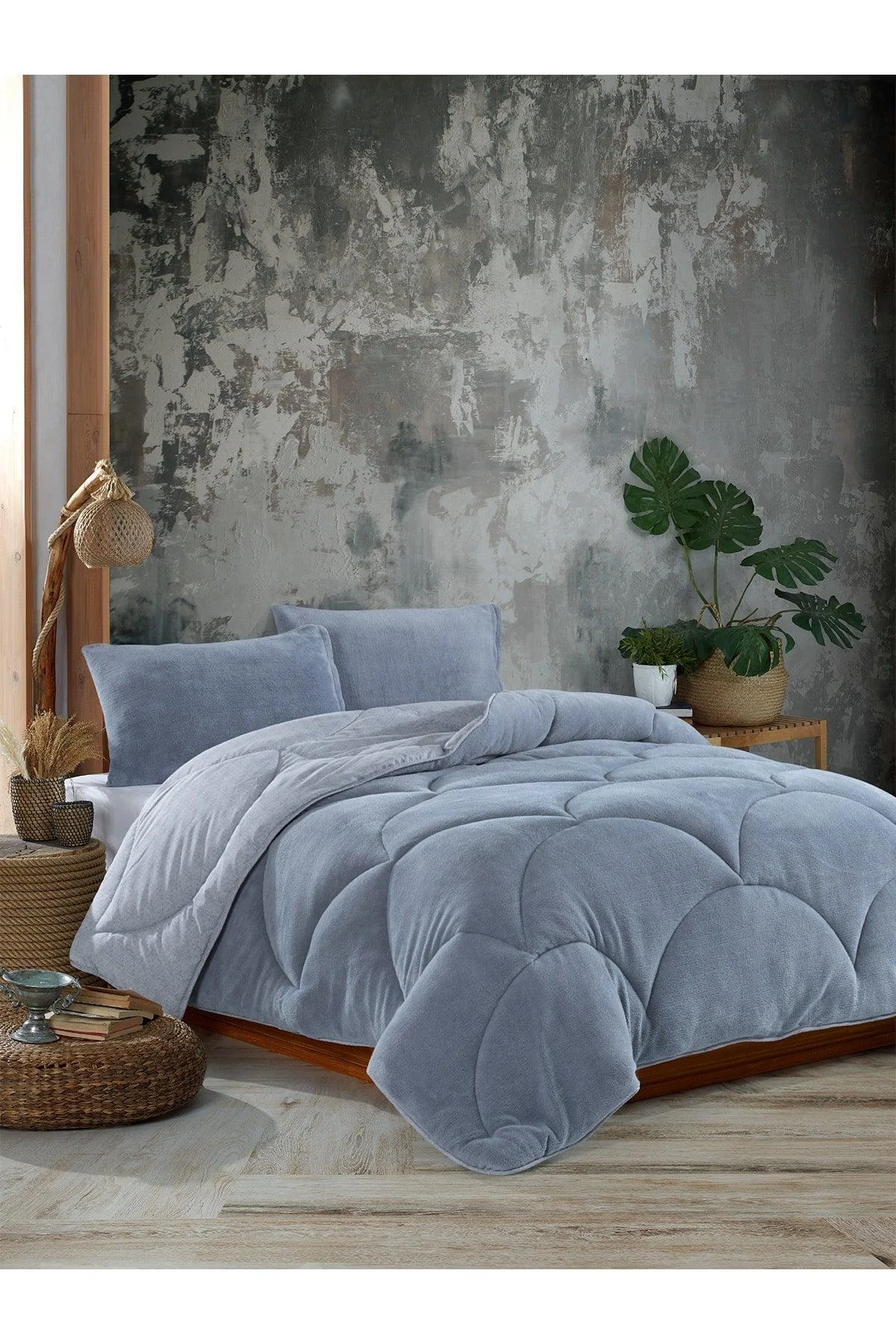 Soft Single Gray Quilt for Comfortable Sleep - Breathable & Cozy Design