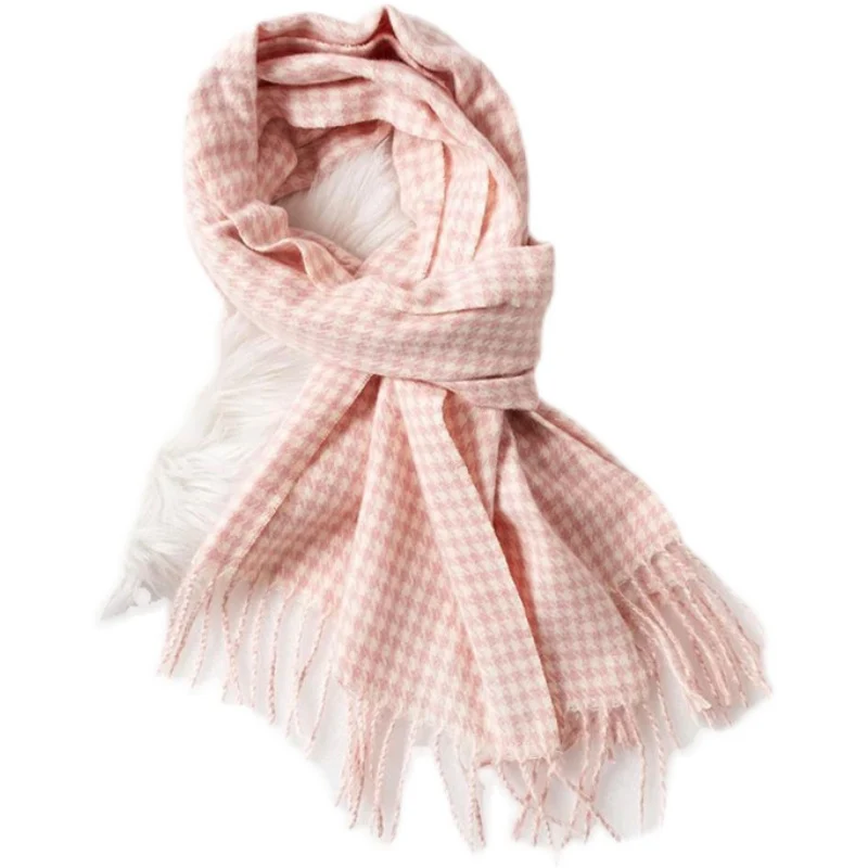Soft Houndstooth Wool Scarf with Fringe