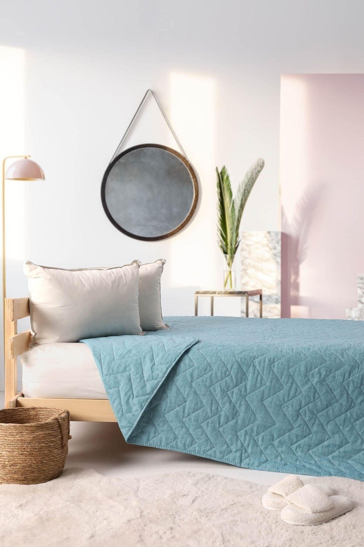 Blue Quilted Double Pique Bedspread – 200x220 cm