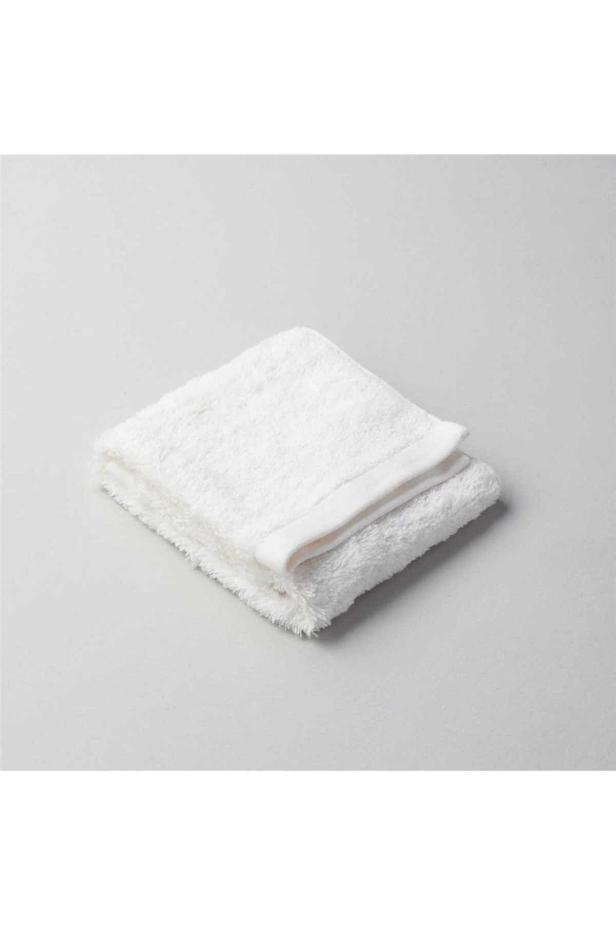 Eco-friendly bamboo and cotton hand towel 33x33 cm