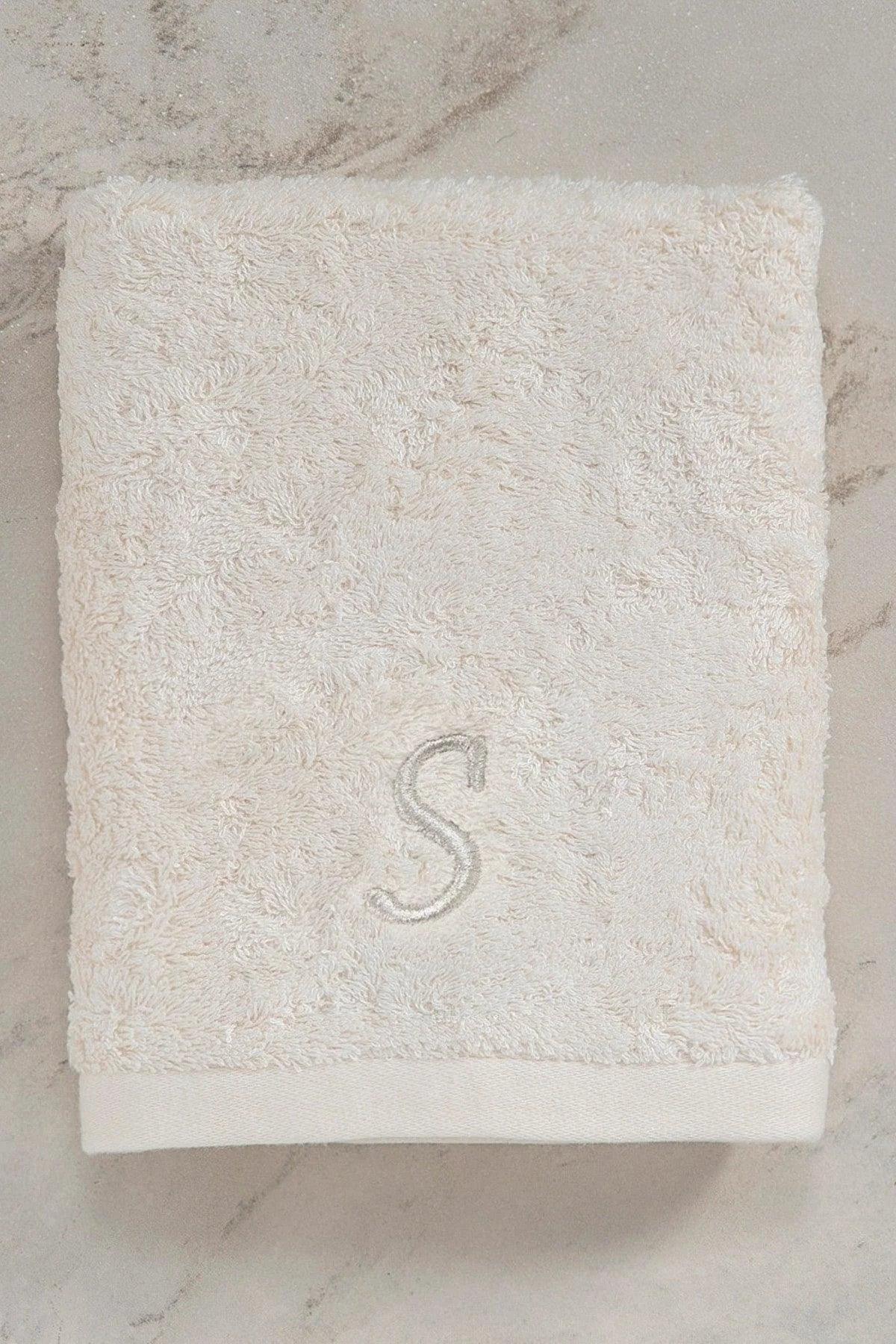 Monogrammed cotton bamboo face towel 50 x 90 cm
