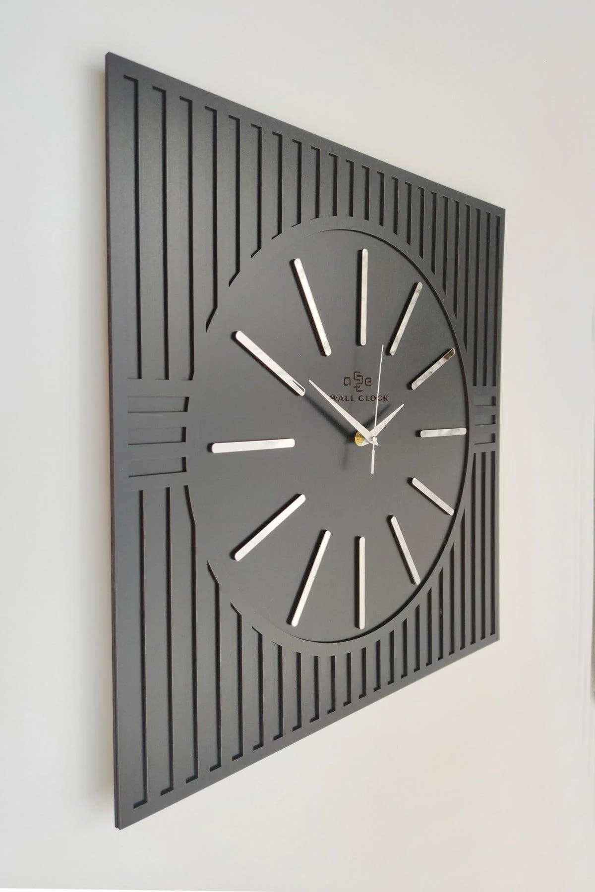 Square Line Pattern Silver Plexiglass Wall Clock