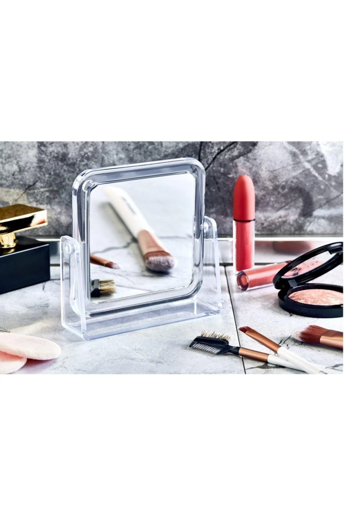 360° rotating make-up mirror with 1x and 3x magnification