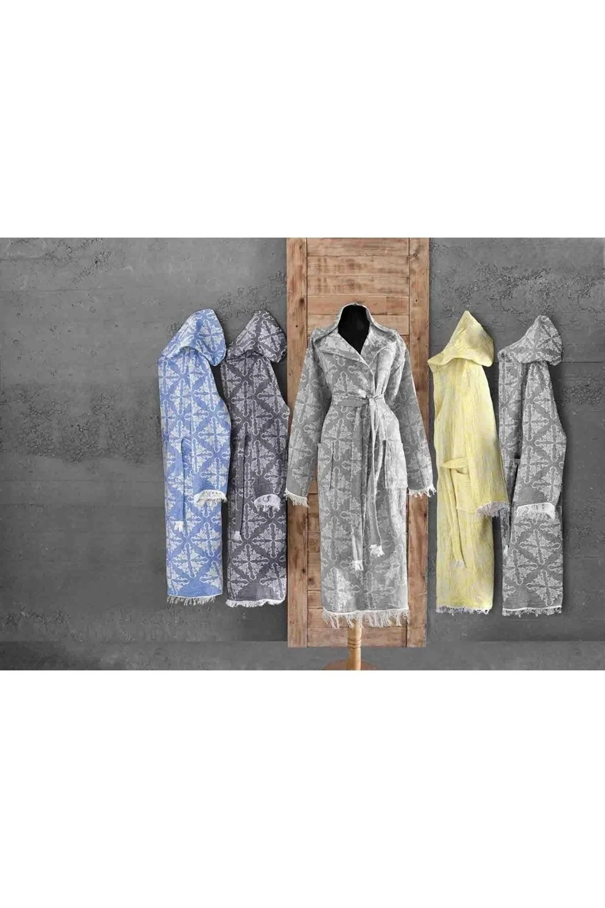 Cotton peshtemal beach robe with square mosaic pattern