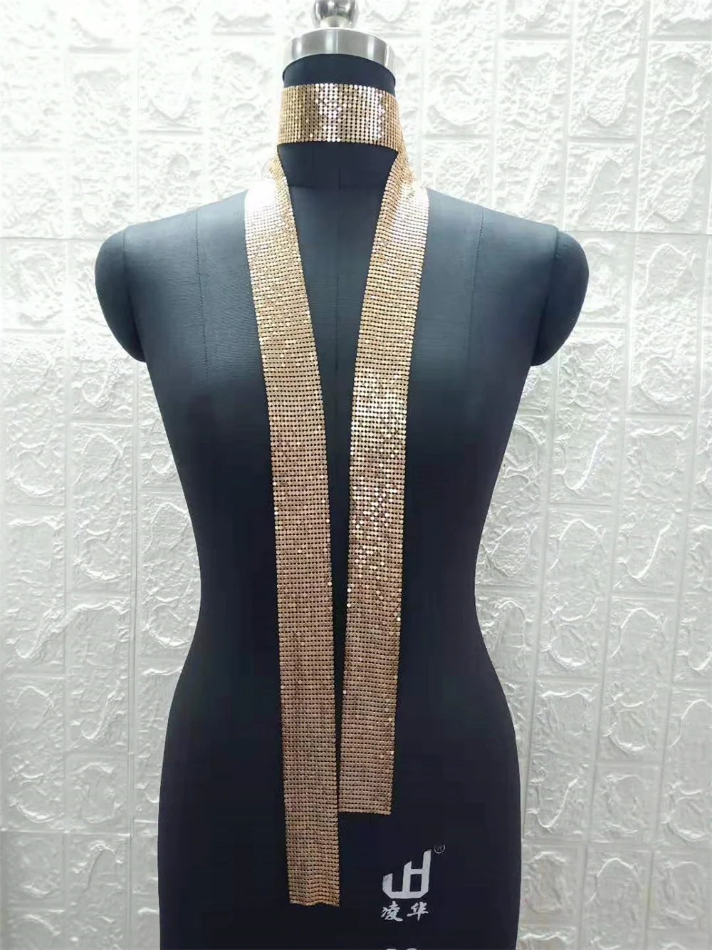 Stay Chic with Long Scarf - Elegant Summer Accessory