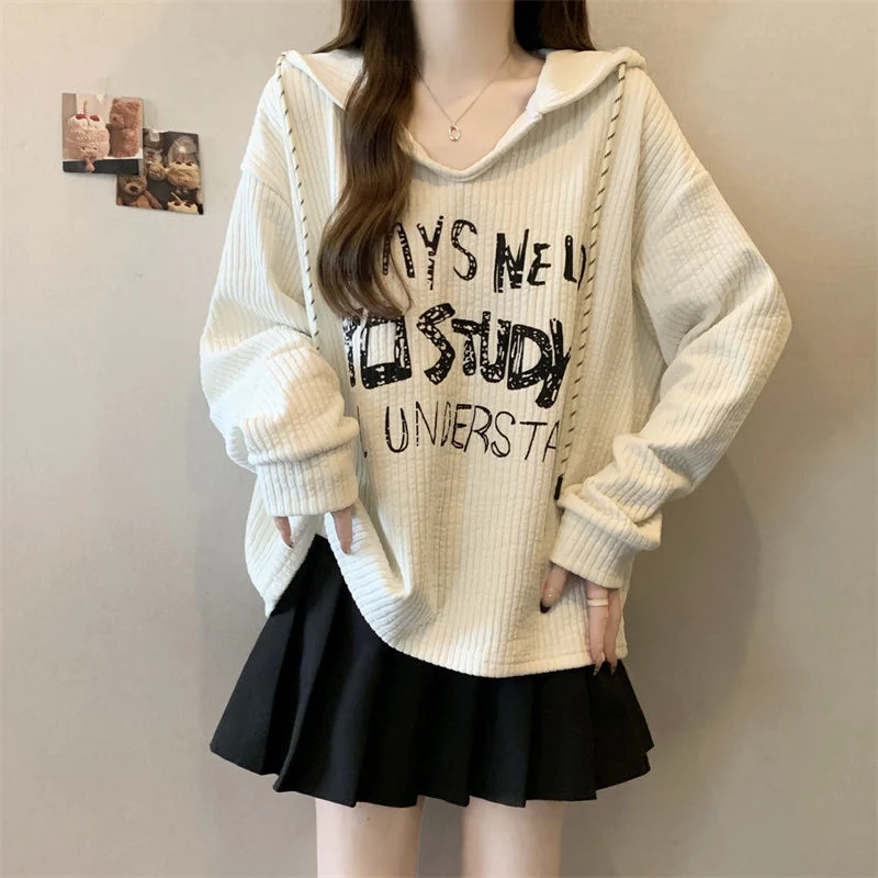 Stylish Letter Patchwork Slim-Fit Casual Pullover Top