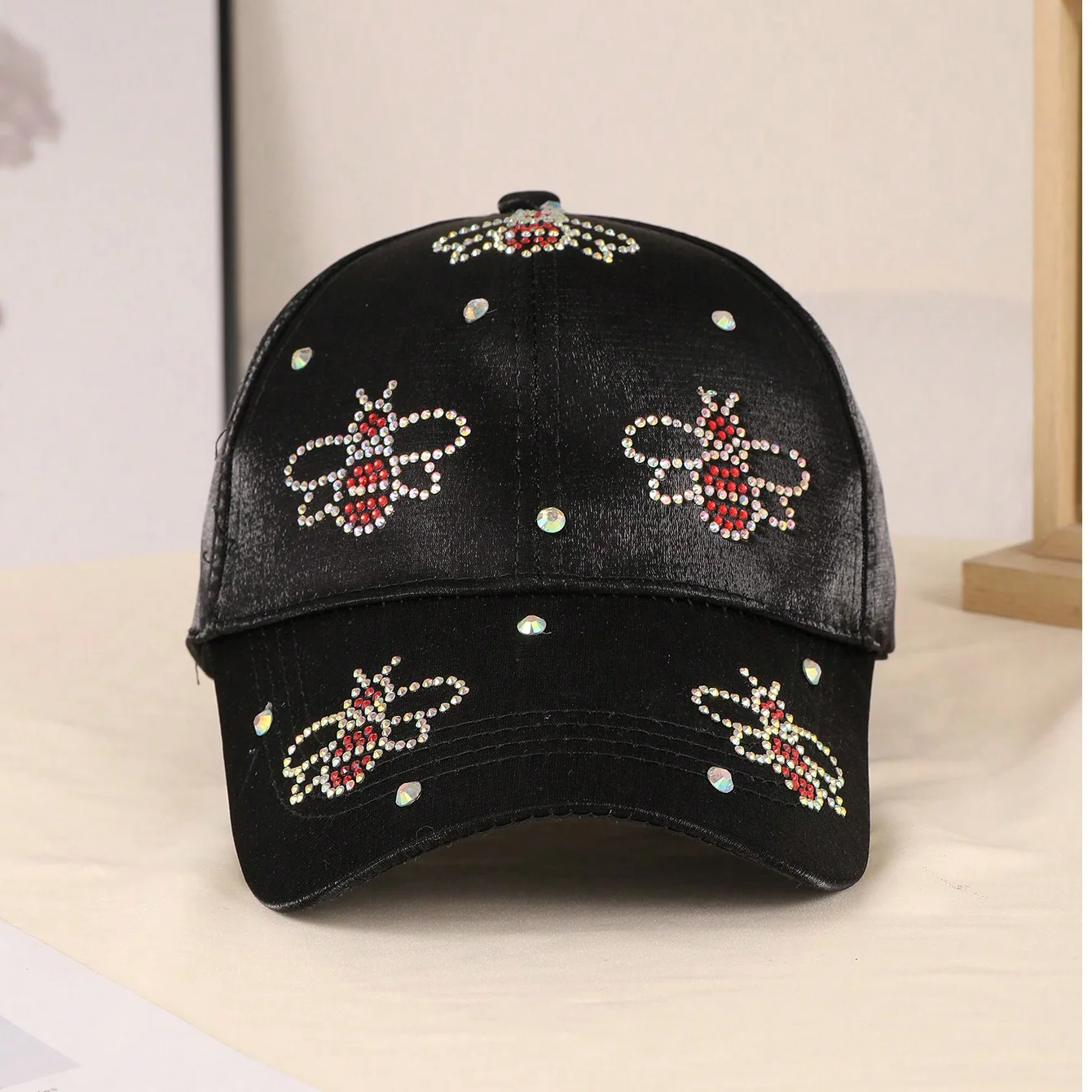 Sun-protective Bee Cap