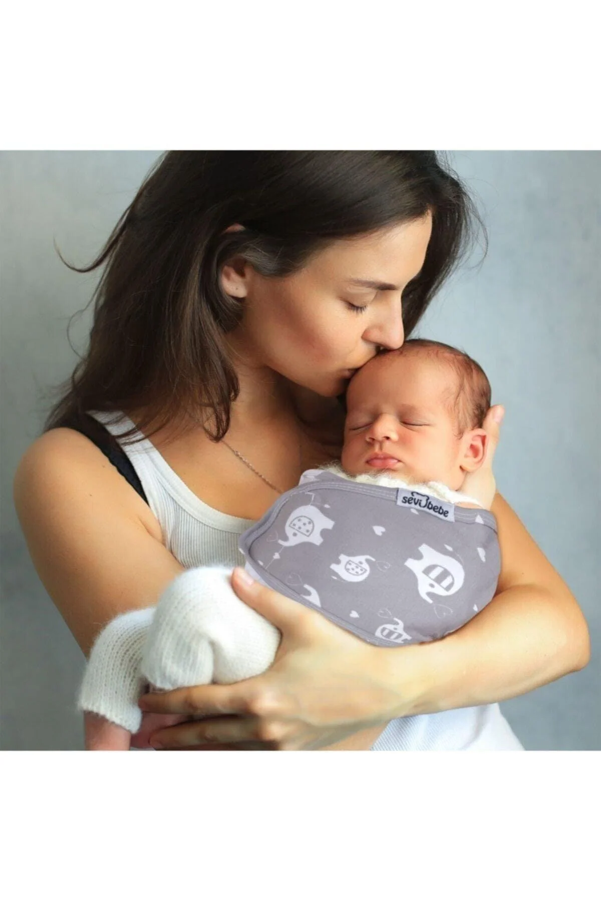 Newborn Swaddle Belt with Open Leg Design for Safe and Comfortable Sleep