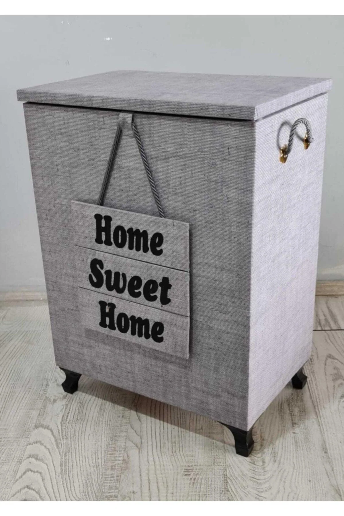 Washable cotton laundry basket with removable liner