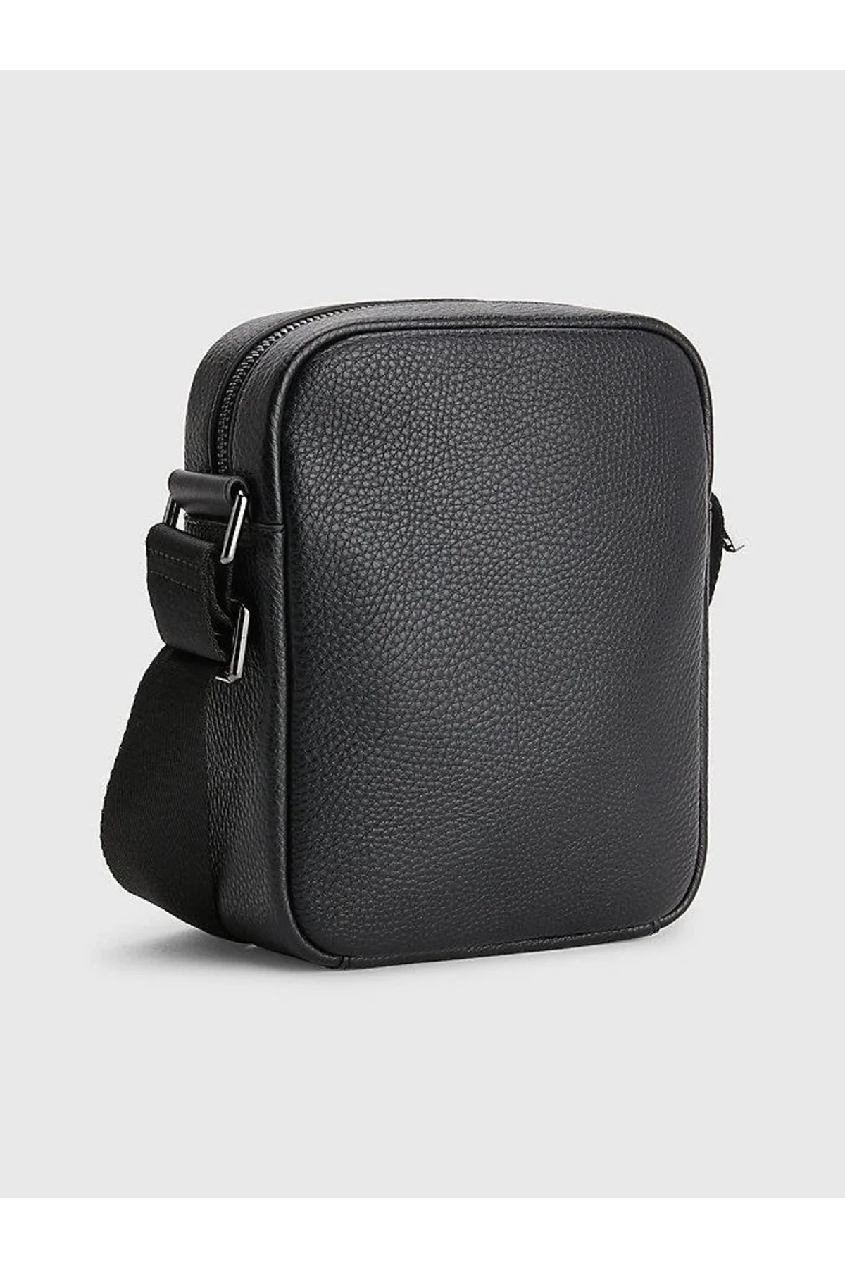 Gravel-textured crossbody bag with adjustable straps
