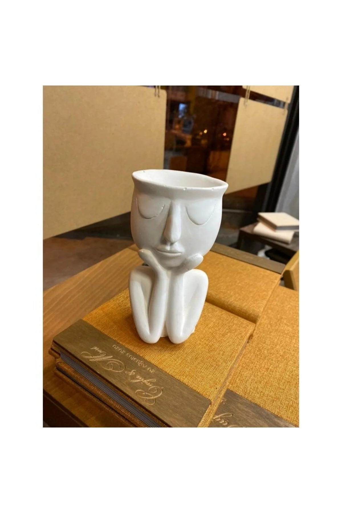 Thinking Man decorative sculpture 14x12x6cm