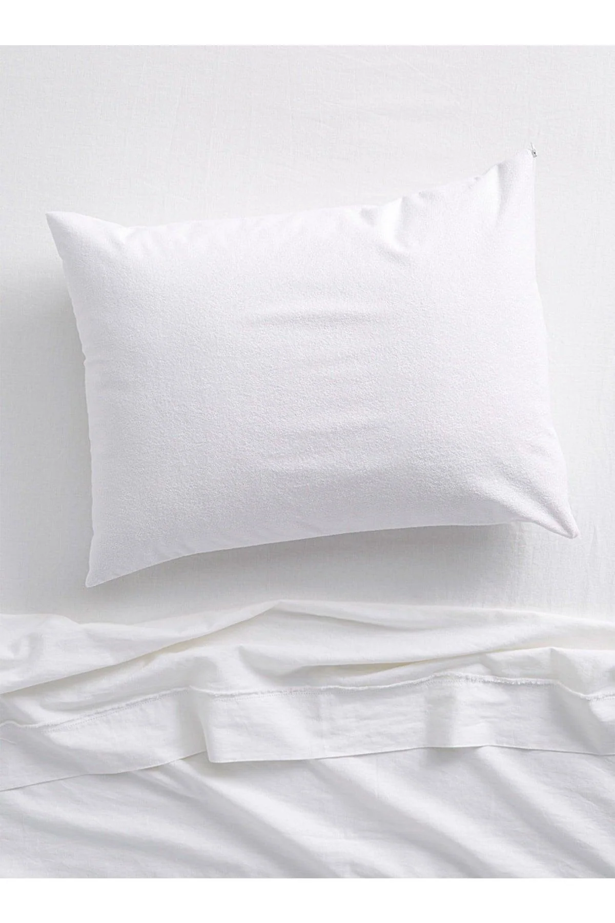 Cotton Pillow Protector with Liquid-Proof Membrane and Hidden Zipper