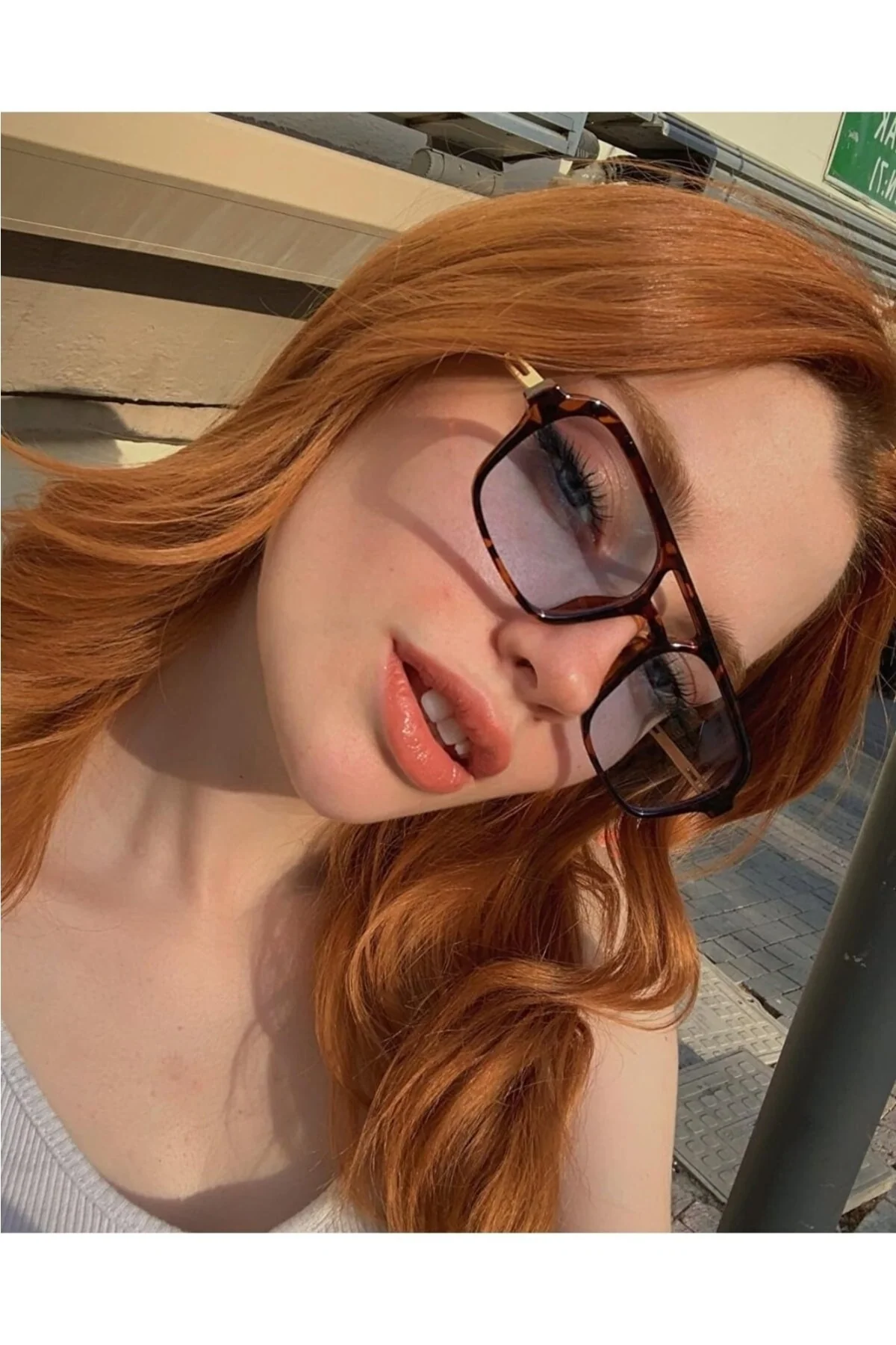 Classic unisex sunglasses with uv protection