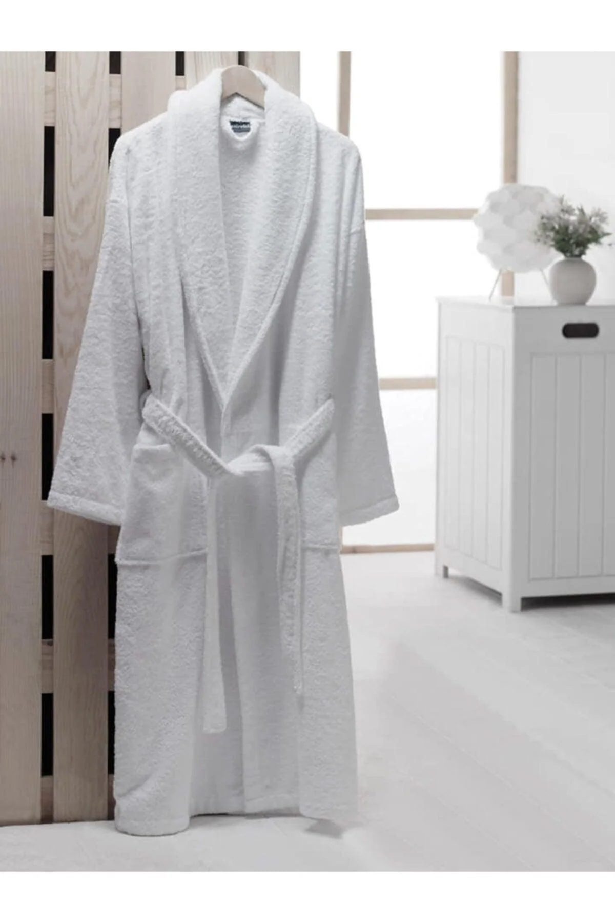 White cotton bathrobe with embroidered scarf design