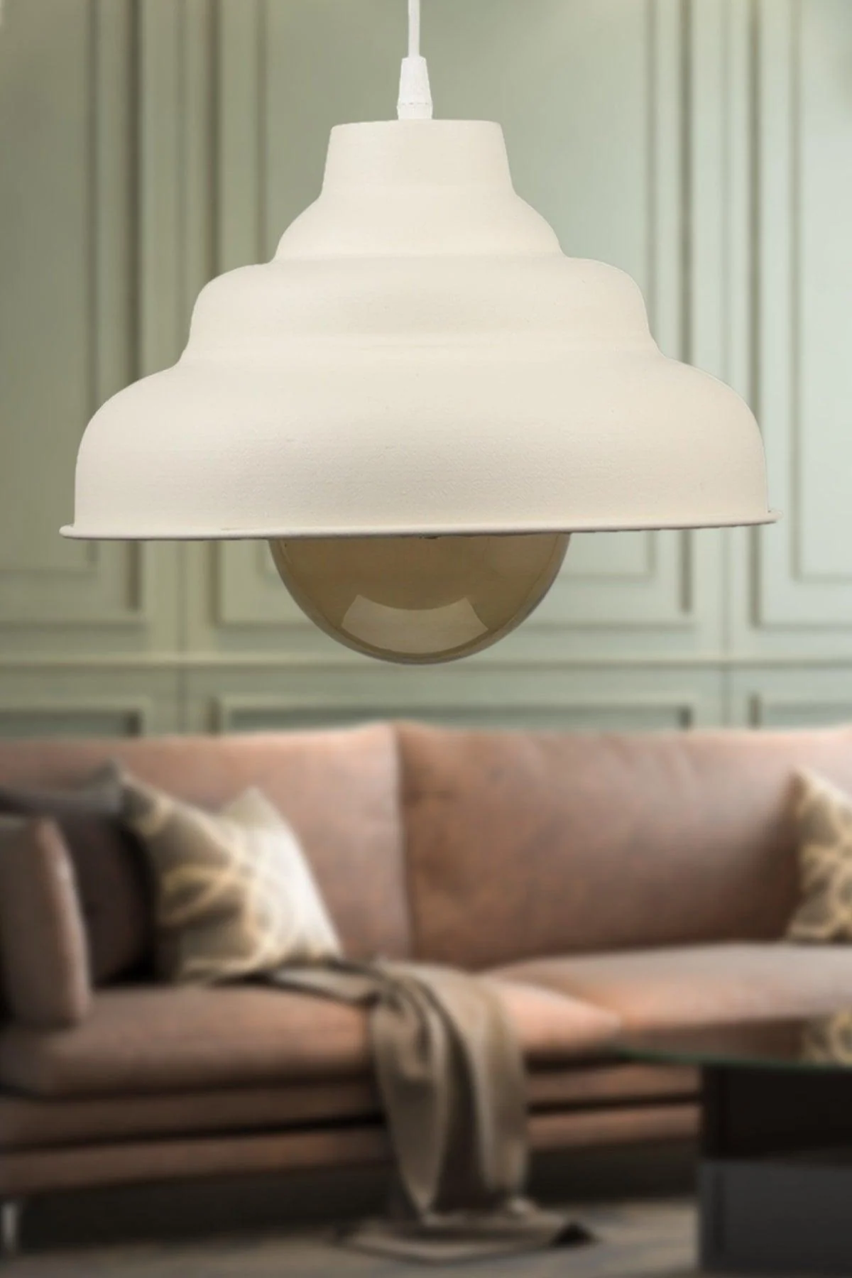 White Metal Chandelier with 29cm Diameter