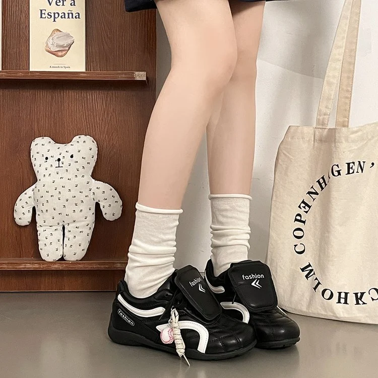 Vintage Chic Sneakers