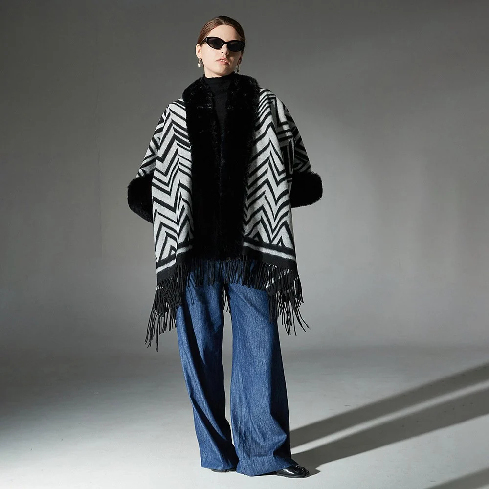 Warm Fur Collar Shawl