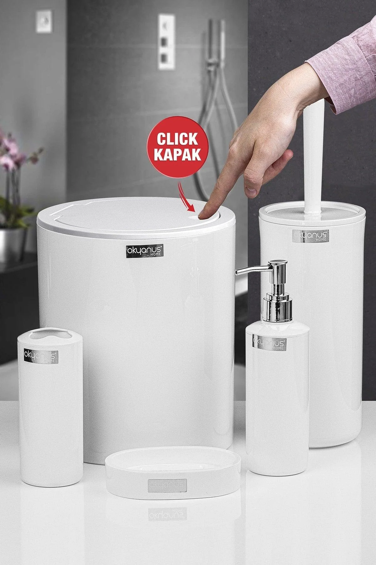 White round 5-piece bathroom accessory set