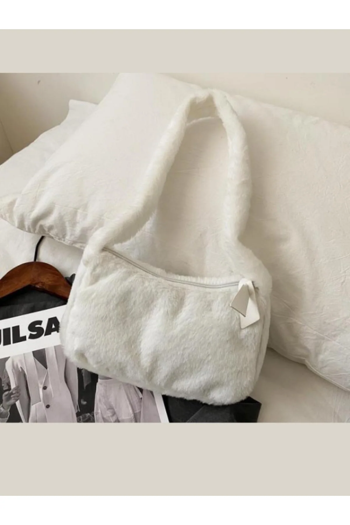 White Small Plush Shoulder Bag