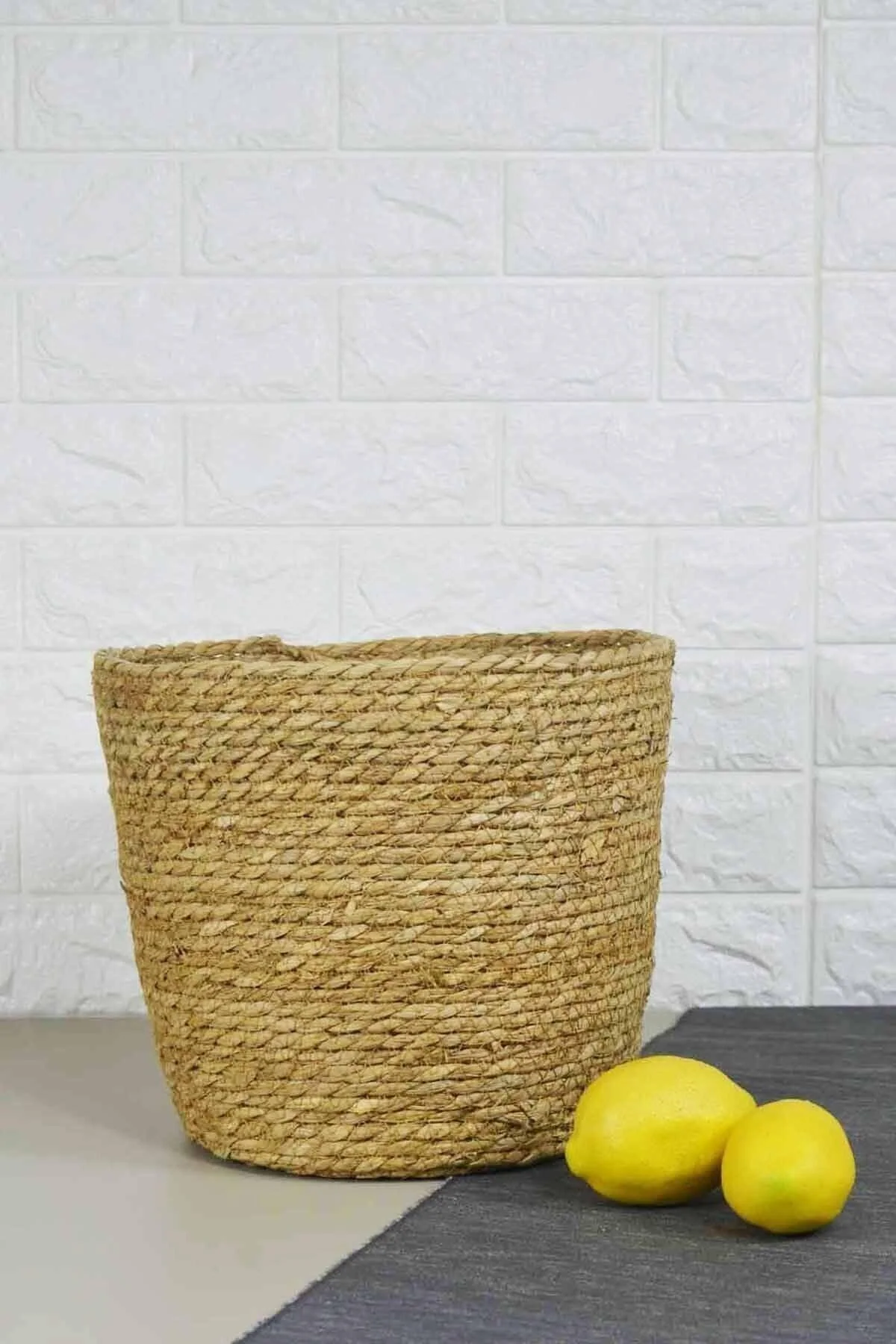 Natural wicker basket organizer 30 x 24 cm
