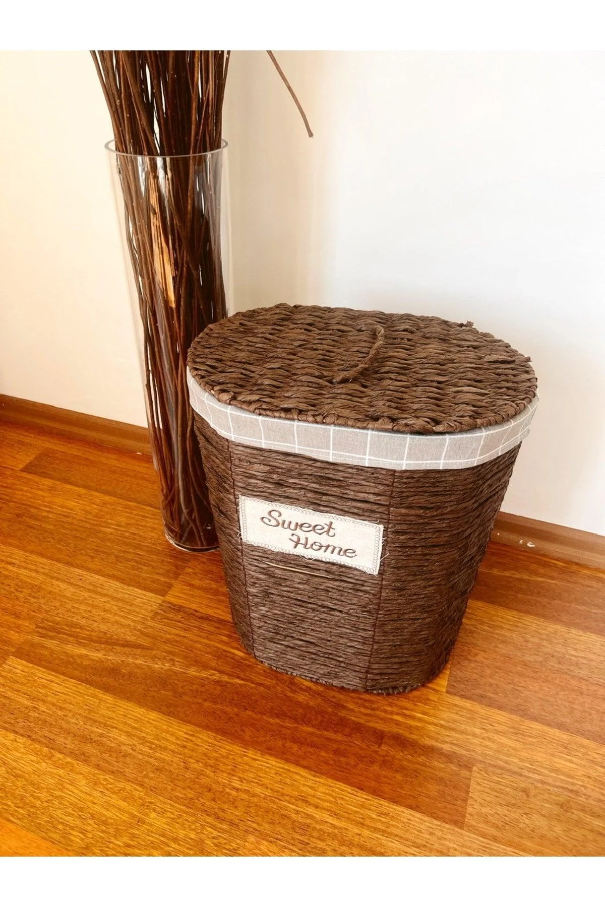 43 x 33 x 50 cm Sturdy Wicker Laundry Basket with Metal Frame