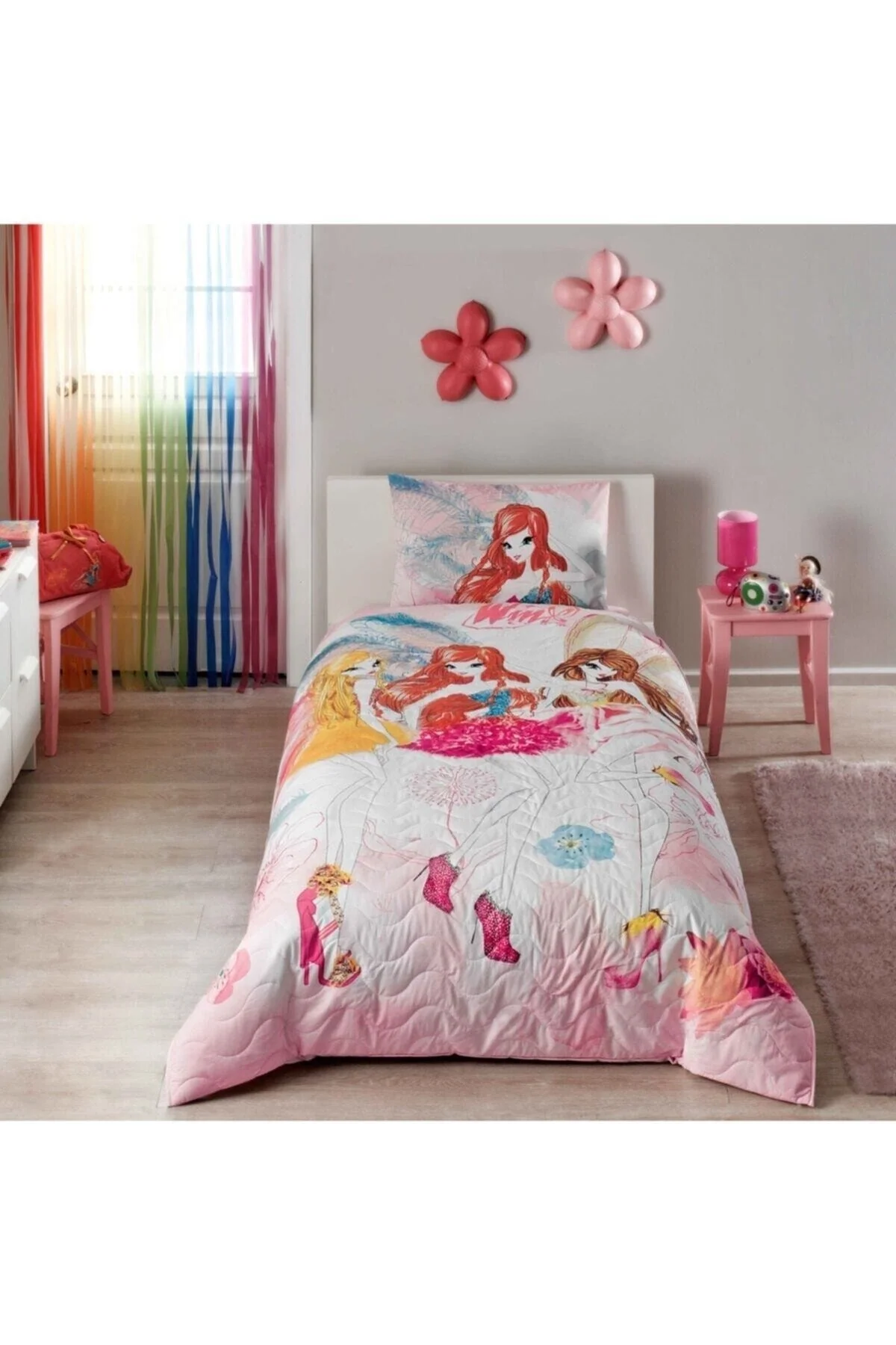 Quilted duvet cover set with fitted sheet and pillow