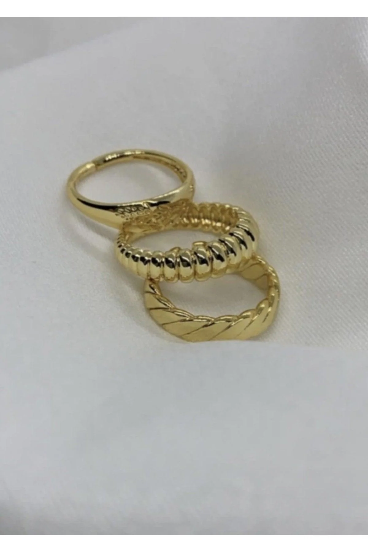Set of 3 gold combination rings