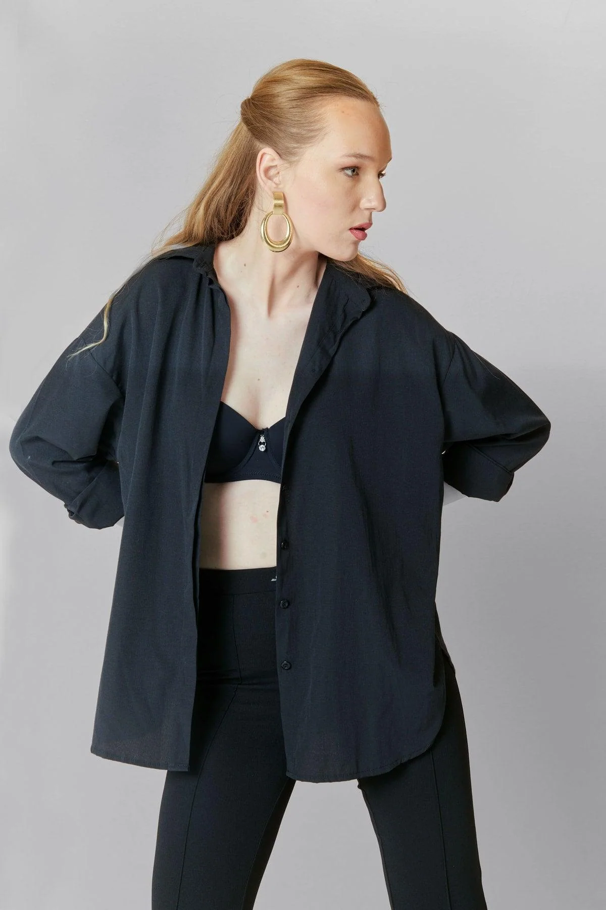 Black oversized long sleeve cotton polyester blend shirt