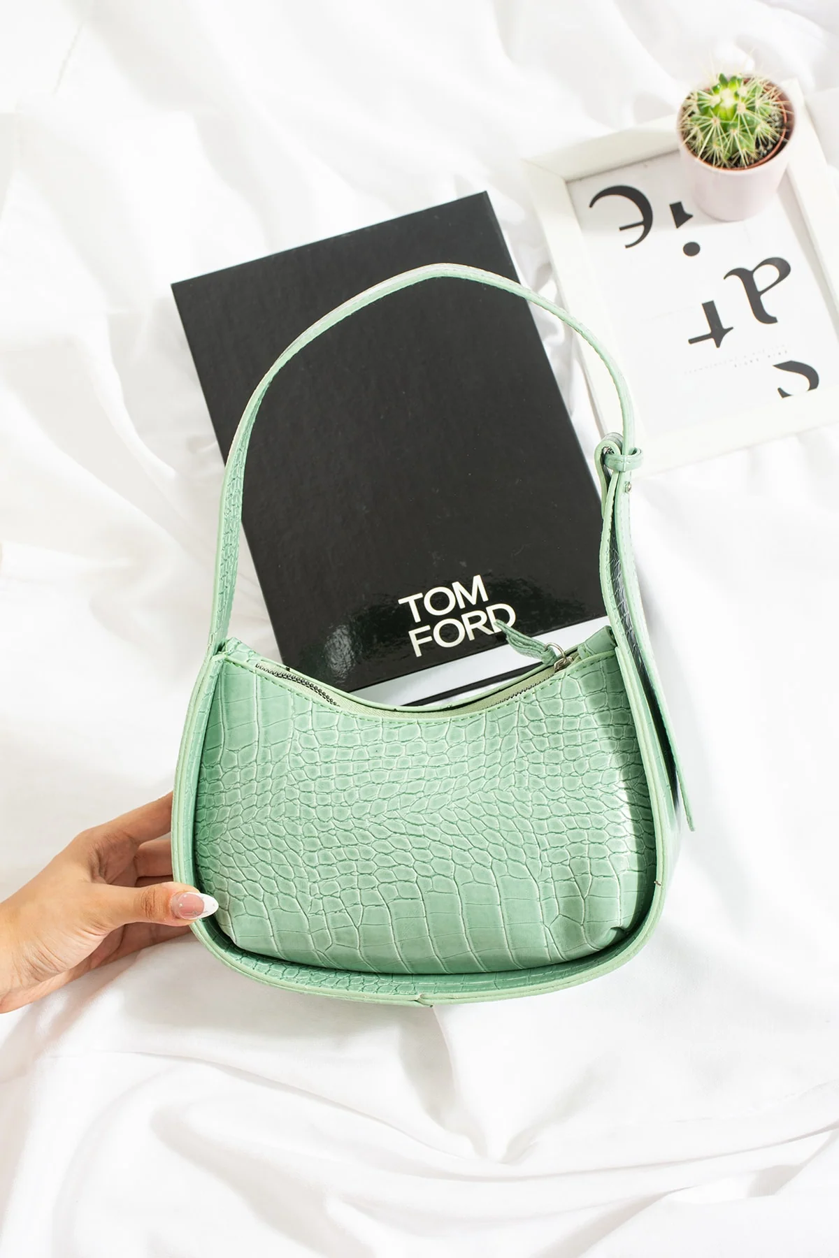 Mint Green Crocodile Pattern Baguette Handbag