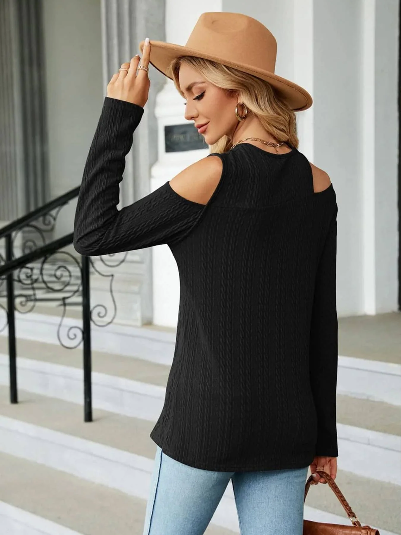 Women's Top